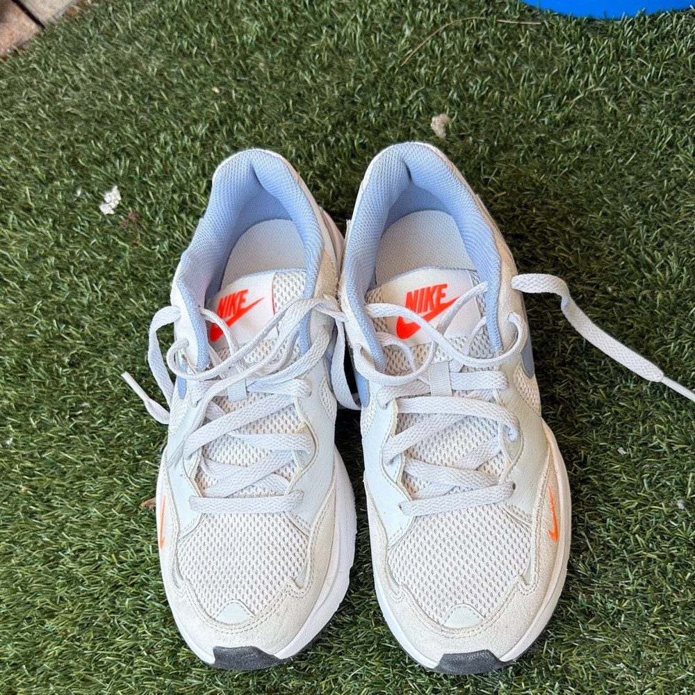 Nike White and Bright Orange Running Shoes 6.5